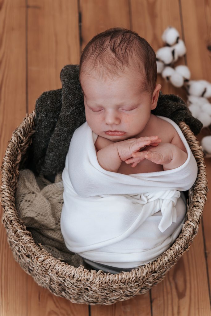 Shooting naissance bébé naturel à Douai